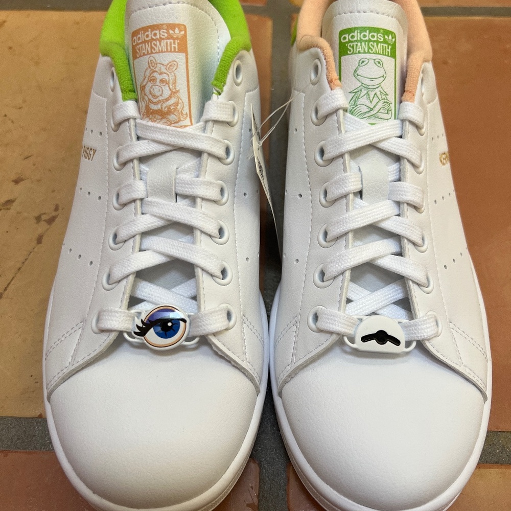 Miss Piggy and Kermit Stan Smith